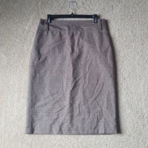 Banana Republic pencil Skirt (brown/tweed color).